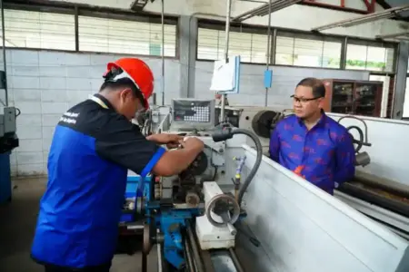 Dindik Jatim Dorong UPT PTKK Berinovasi Hadapi Kebutuhan Industri Modern Foto BeritaJatim.com