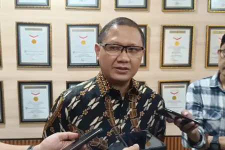 Dindik Jatim Pastikan Guru Honorer Tetap Aman Meski Ada Penghapusan Status pada 2027 Foto BeritaJatim.com