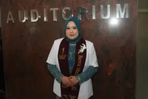 Anak Pedagang Madura Ini Patahkan Stigma Darah Biru Profesi Dokter Foto BeritaJatim.com