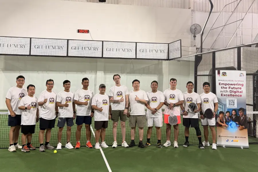 BINUS SCHOOL Surabaya Gelar Dad’s Padel Day Out, Bentuk Komunitas Daddy Pertama di Sekolah Internasional Foto BeritaJatim.com