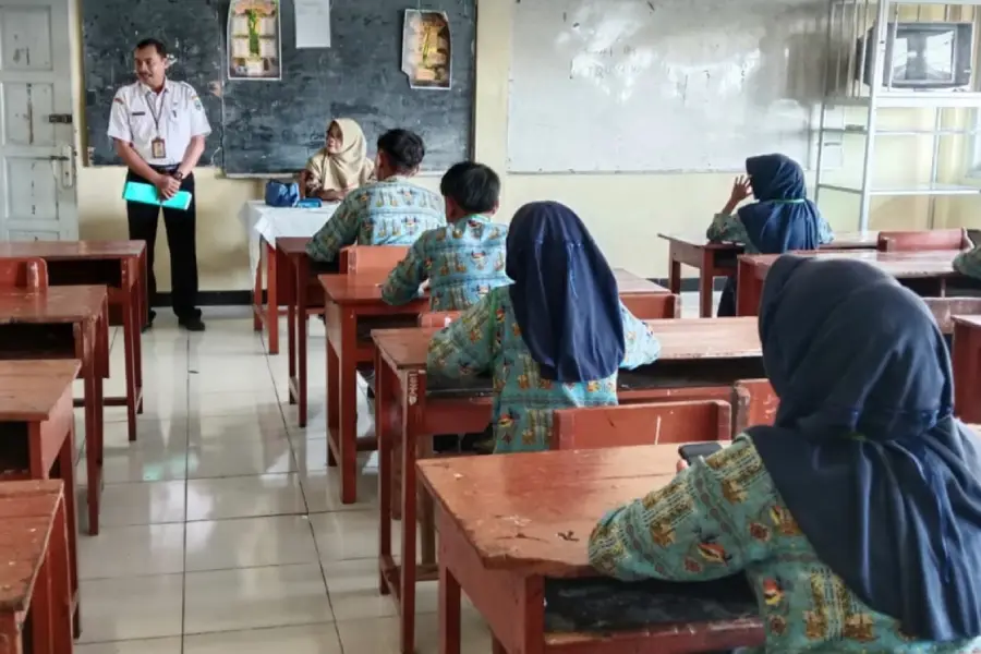 SSP SMP Magetan 2026 Dipantau Ketat, Disdik Pastikan Ujian Berjalan Lancar dan Objektif Foto BeritaJatim.com