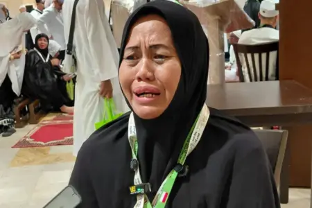 Meski Rumah Terkubur Lumpur Aceh, Hartati Tetap Berangkat Haji Foto BeritaJatim.com