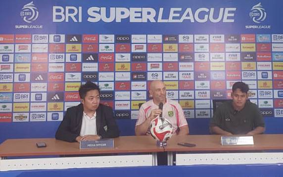 Tavares Ingatkan Persebaya: Jangan Remehkan PSBS Biak Meski di Papan Bawah Foto BeritaJatim.com