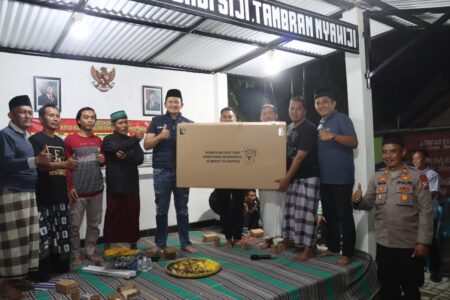 Polres Magetan Hidupkan Ronda Malam, Warga Dapat Bantuan Fasilitas Satkamling Foto BeritaJatim.com