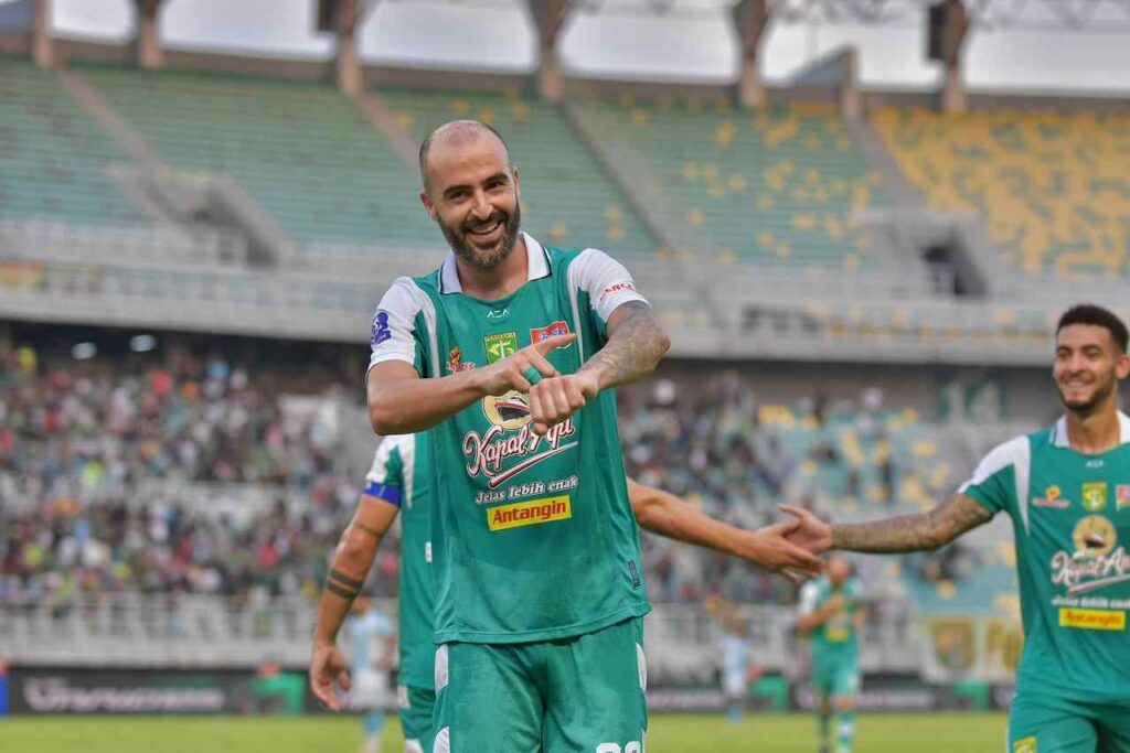 Persebaya Libas PSBS Tanpa Ampun, Tapi Tavares Belum Puas Foto BeritaJatim.com