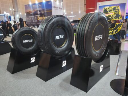 Bridgestone Indonesia Perkuat Pasar Jatim Lewat Ajang IIMS Surabaya 2026 Foto BeritaJatim.com