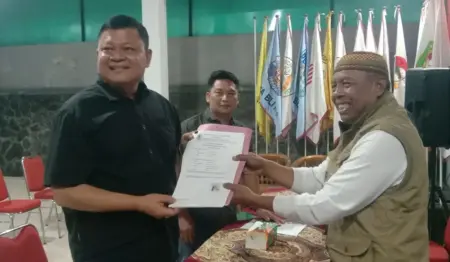 Bidik Kursi Ketua KONI Kota Blitar, Tony Andreas Janjikan Lompatan Prestasi dan Transparansi Anggaran Foto BeritaJatim.com