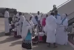Jemaah Calon Haji Pamekasan Dipastikan Mendarat Selamat di Arab Saudi Foto BeritaJatim.com