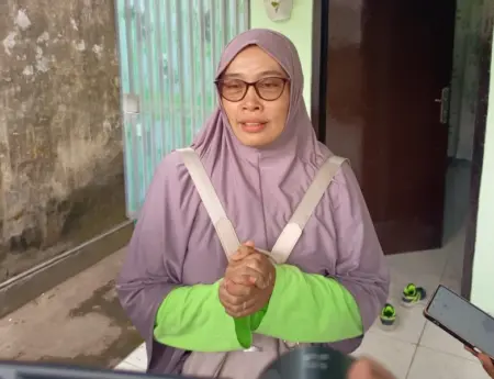 Relawan Asal Ponorogo Ditahan Israel Saat Misi Kemanusiaan ke Gaza, Keluarga Minta Pemerintah Bertindak Foto BeritaJatim.com