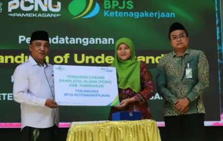 Perluas Jamsostek, BPJS Ketenagakerjaan Teken Kerjasama dengan PCNU Pamekasan Foto BeritaJatim.com