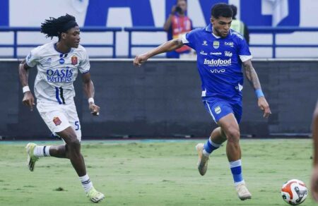 Persib Bandung Juara Super League Tiga Kali Beruntun Foto BeritaJatim.com