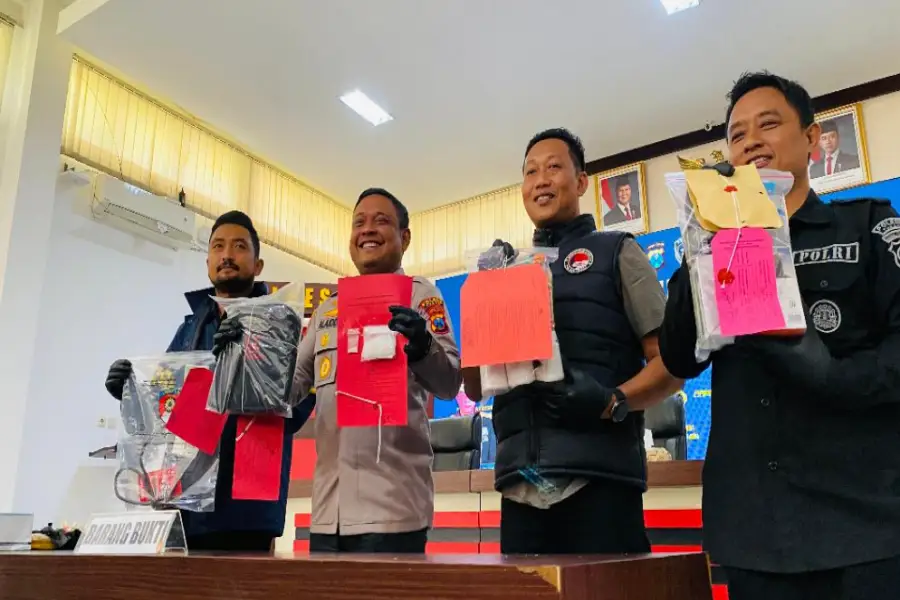 Satreskrim Polres Tuban Berhasil Ungkap Pelaku Pencurian Sapi di 3 TKP, Pelaku Residivis Probolinggo Foto BeritaJatim.com