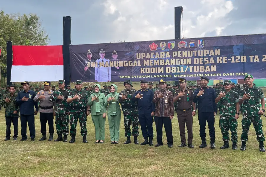 TMMD ke-128 Kodim Tuban Rampung, Jalan 1,5 Km hingga PJU 30 Titik Terealisasi Foto BeritaJatim.com