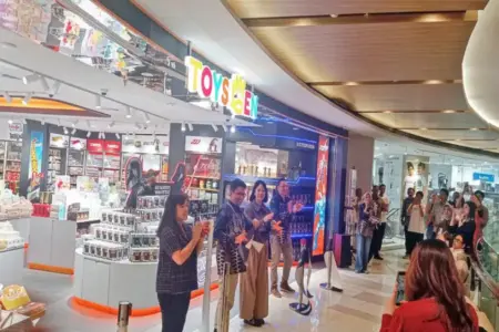 Toys Kingdom Buka di Lantai 4 Tunjungan Plaza 5 Surabaya Foto BeritaJatim.com