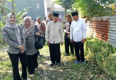 Komisi D DPRD Jombang Kunjungi Situs Sejarah Rumah Bung Karno di Ploso Foto BeritaJatim.com
