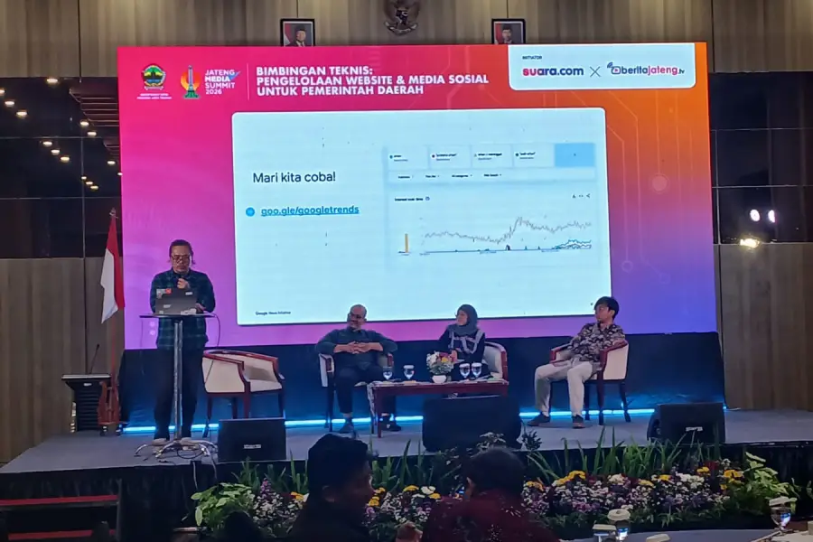 Jateng Media Summit 2026, Pemda Diminta Susun Strategi Komunikasi Berbasis Data dan AI Foto BeritaJatim.com