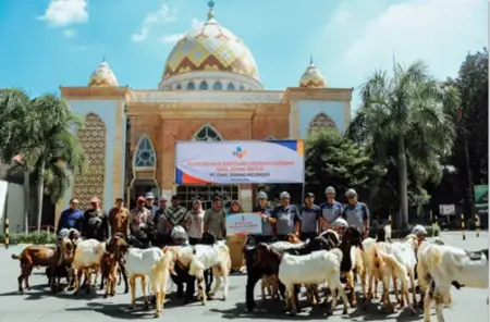 Iduladha 1447 H, PT CJI Jombang Salurkan 23 Hewan Kurban untuk Warga Sekitar Pabrik Foto BeritaJatim.com