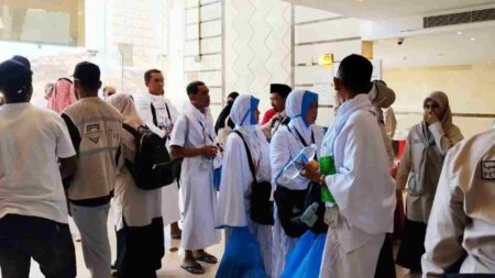 Kloter SUB 01 Tiba di Syisyah Makkah, Jemaah Sehat Dahulukan Umrah Wajib Malam Ini Foto BeritaJatim.com