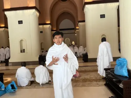 Ketetapan Wukuf Arafah 26 Mei, Prof Asrorun Niam Sholeh Larang Jemaah ‘Aji Mumpung’ di Makkah Foto BeritaJatim.com