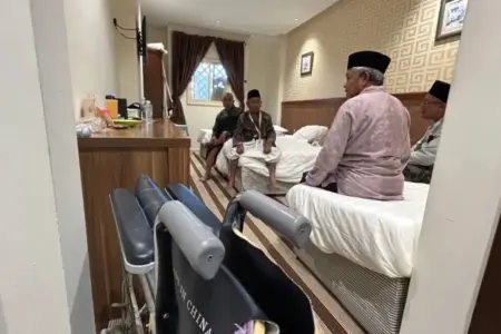Melihat Fasilitas Kamar Hotel Jemaah Lansia di Makkah, Dimodifikasi Total Ramah Disabilitas Foto BeritaJatim.com