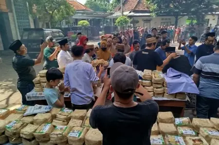 Iduladha di Tebuireng Jombang, Tradisi Kurban yang Ramah Lingkungan dan Penuh Berkah Foto BeritaJatim.com