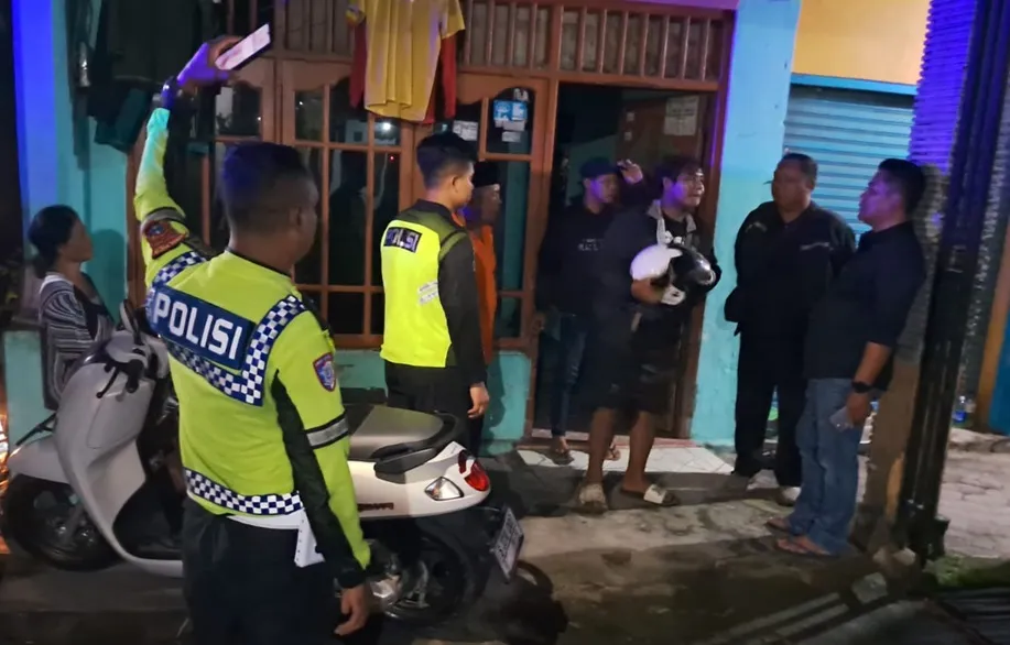 Pemuda di Jombang Terluka Parah Akibat Ledakan Petasan Malam Iduladha, Terancam Amputasi Tangan Foto BeritaJatim.com