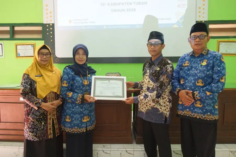 Program Pelangi Biru Tuban Tembus 1.000 Pasangan Pengantin, Urus KTP dan KK Kini Lebih Mudah Foto BeritaJatim.com