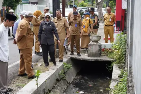 Wabup Bojonegoro Sidak Drainase Kota, Temukan Pompa Lemah dan Aliran Air Tak Normal Foto BeritaJatim.com