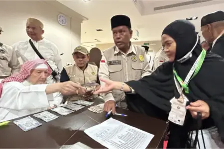 Jemaah Haji Aceh Terima Wakaf Baitul Asyi Rp9,2 Juta Per Orang di Makkah Foto BeritaJatim.com