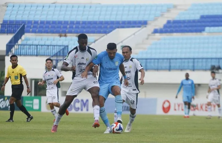Daniel Goncalves Beri Sinyal Bertahan di Persela, Dua Pemain Asing Lainnya Berpotensi Hengkang Foto BeritaJatim.com