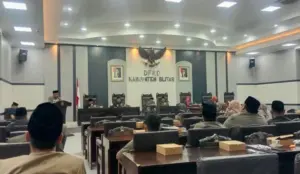 Kursi DPRD Dapil 4 Berganti, KPU Kabupaten Blitar Terima Surat Pengajuan PAW Foto BeritaJatim.com