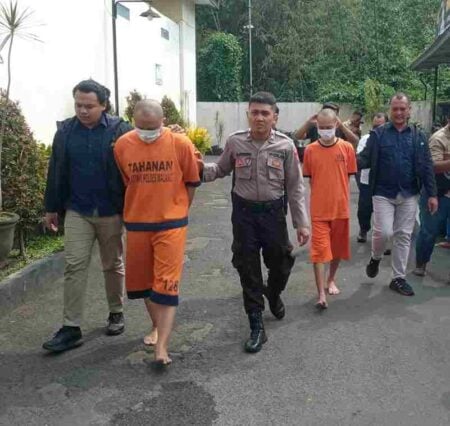 Dua Pelaku Penipuan Berkedok Program UMKM Pemprov Jatim Tertangkap Foto BeritaJatim.com