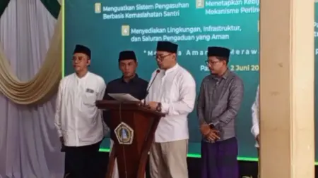 PBNU Luncurkan Gerakan Pesantren Ramah Anak dari Pasuruan, Gus Yahya: Santri Harus Dijaga Keselamatannya Foto BeritaJatim.com