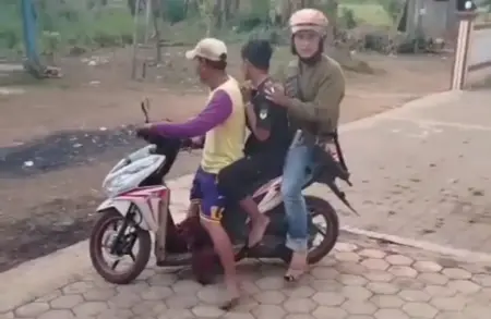 Aksi Jambret Sore Hari di Bantaran Probolinggo Gagal Total Foto BeritaJatim.com