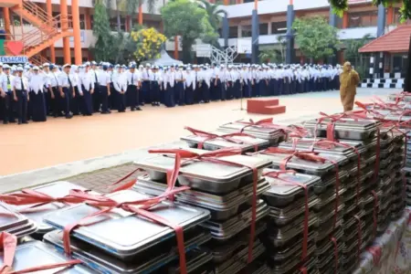 DPRD Gresik Perketat Pengawasan MBG, Dapur Wajib BPJS dan CCTV Terintegrasi Foto BeritaJatim.com
