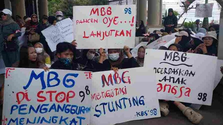 Demo Soal MBG Bikin Paripurna DPRD Jember Tertunda Dua Kali Foto BeritaJatim.com