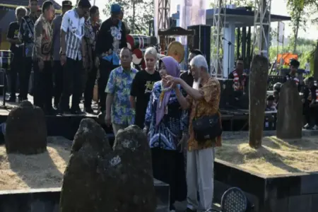 Pemkab Bondowoso Ajak Generasi Muda Hidupkan Warisan Budaya dan Jejak Purba Foto BeritaJatim.com