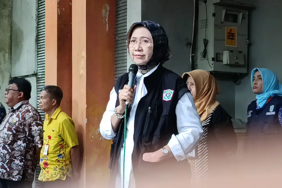 Bupati Lumajang Ingatkan Kepala SPPG Tak Main Curang: Kepala BGN Saja Bisa Dicopot Foto BeritaJatim.com