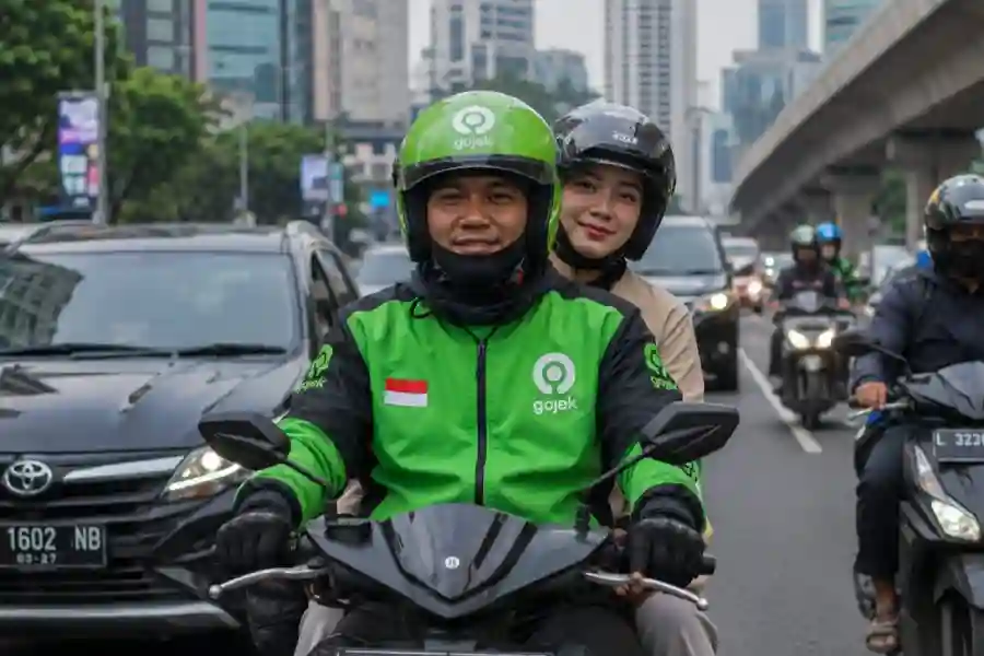 Gojek Pangkas Potongan Aplikasi GoRide Jadi 8 Persen Foto BeritaJatim.com