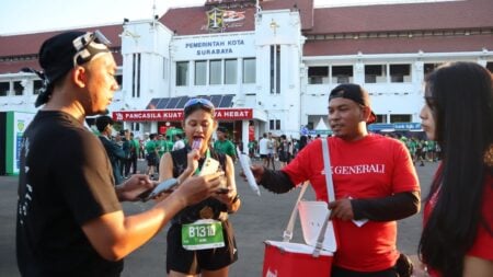 Dukung Gaya Hidup Sehat, Generali Indonesia Lindungi 3.000 Pelari di Suroboyo 10K Foto BeritaJatim.com