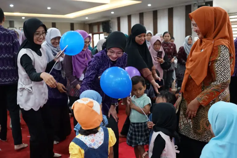 Mbak Wali Ajak Orang Tua Perbanyak Protein Hewani untuk Cegah Stunting pada Balita Foto BeritaJatim.com