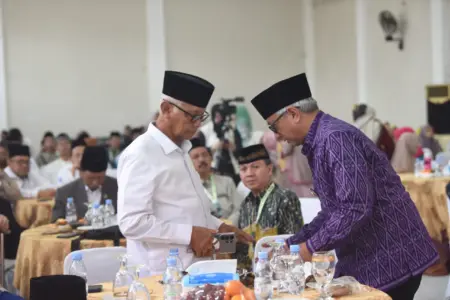Gus Qowim Tegaskan Pesantren Harus Jadi Ruang Aman dan Nyaman bagi Santri Foto BeritaJatim.com