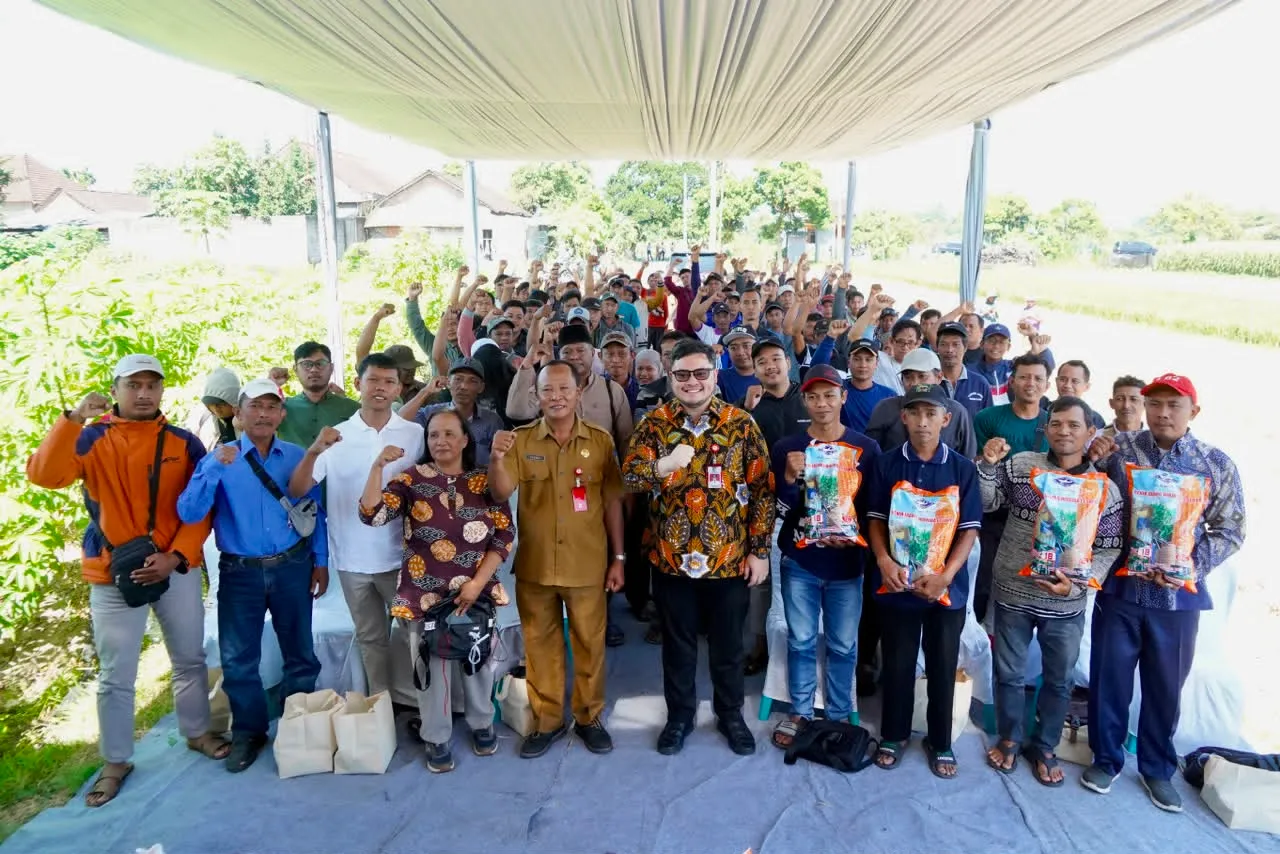 Mas Dhito Bantu Petani 200 Ton Benih Jagung Hingga Kepastian Harga Pasca Panen | beritajatim.com