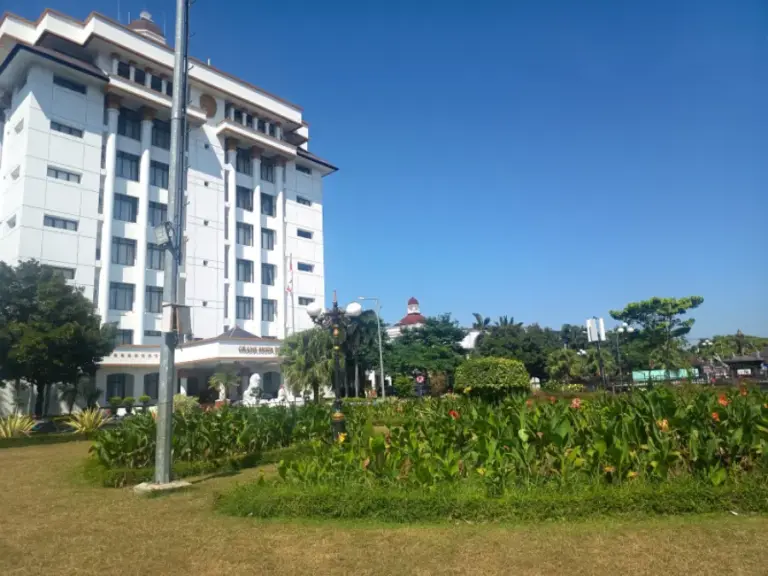 Pemkab Ponorogo Perluas Kawasan Tanpa Rokok, Taman Kota dan RTH Jadi Sasaran Foto BeritaJatim.com