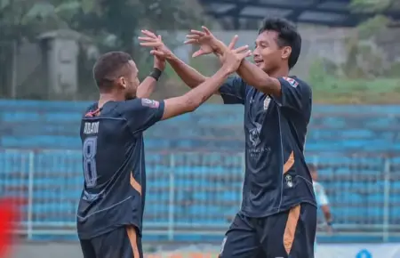 Qishil Gandrum Bawa Persepam Pamekasan Kalahkan Persikoba Kota Batu Foto BeritaJatim.com