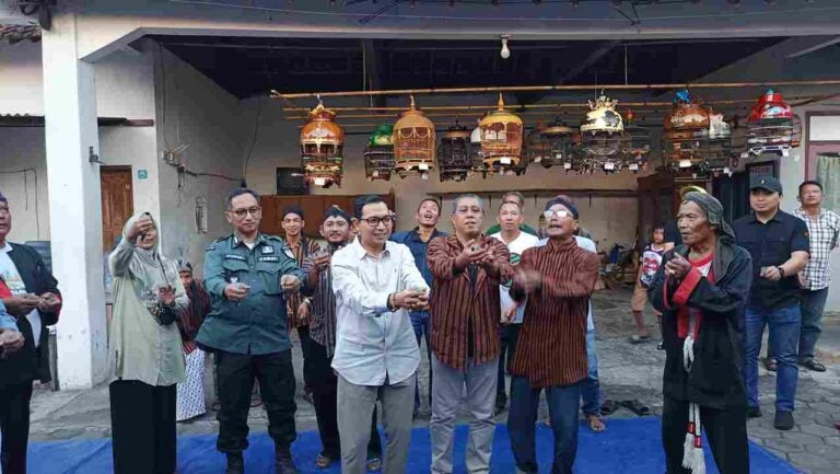 Tak Sekadar Tradisi, Pemkot Madiun Lirik Jamasan Perkutut Katuranggan Jadi Wisata Pengerak Ekonomi Foto BeritaJatim.com