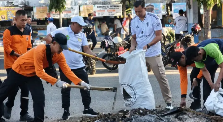 Cara Pemkab Pamekasan Kembali Hidupkan Semangat Gotong Royong Foto BeritaJatim.com