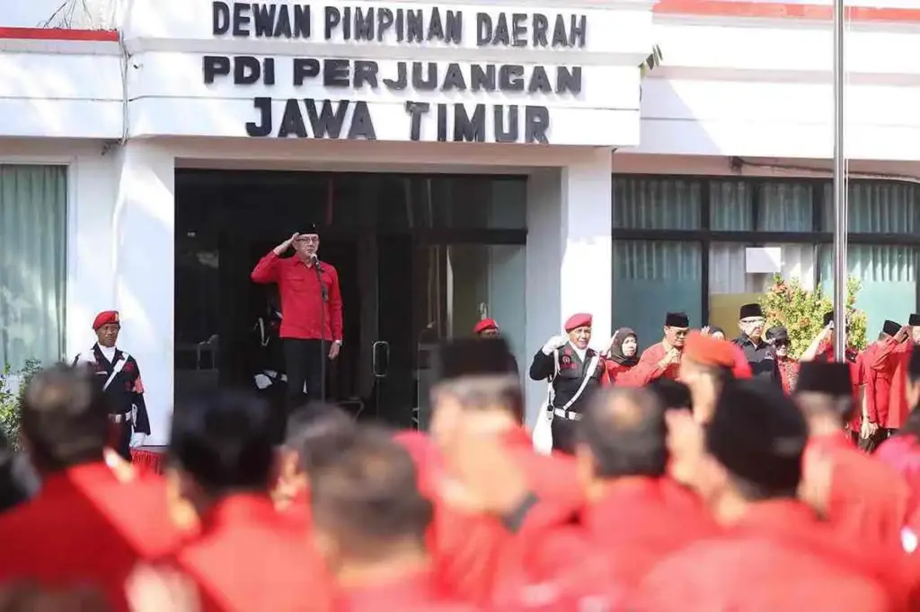 Hari Lahir Pancasila 2026: PDI Perjuangan Jawa Timur Ajak Kader Hidupkan Semangat Bung Karno Foto BeritaJatim.com