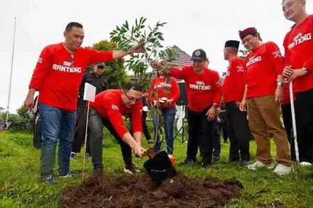 Tutup Pelantikan PAC se-Jatim di Lumajang, PDIP Perkuat Sinergi Ekologi dan Semangat Gotong Royong Foto BeritaJatim.com