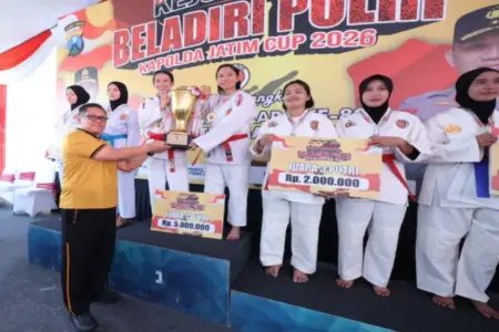 Kejuaraan Beladiri Piala Kapolda Jatim 2026 Usai, Polres Kediri Juara Umum Foto BeritaJatim.com